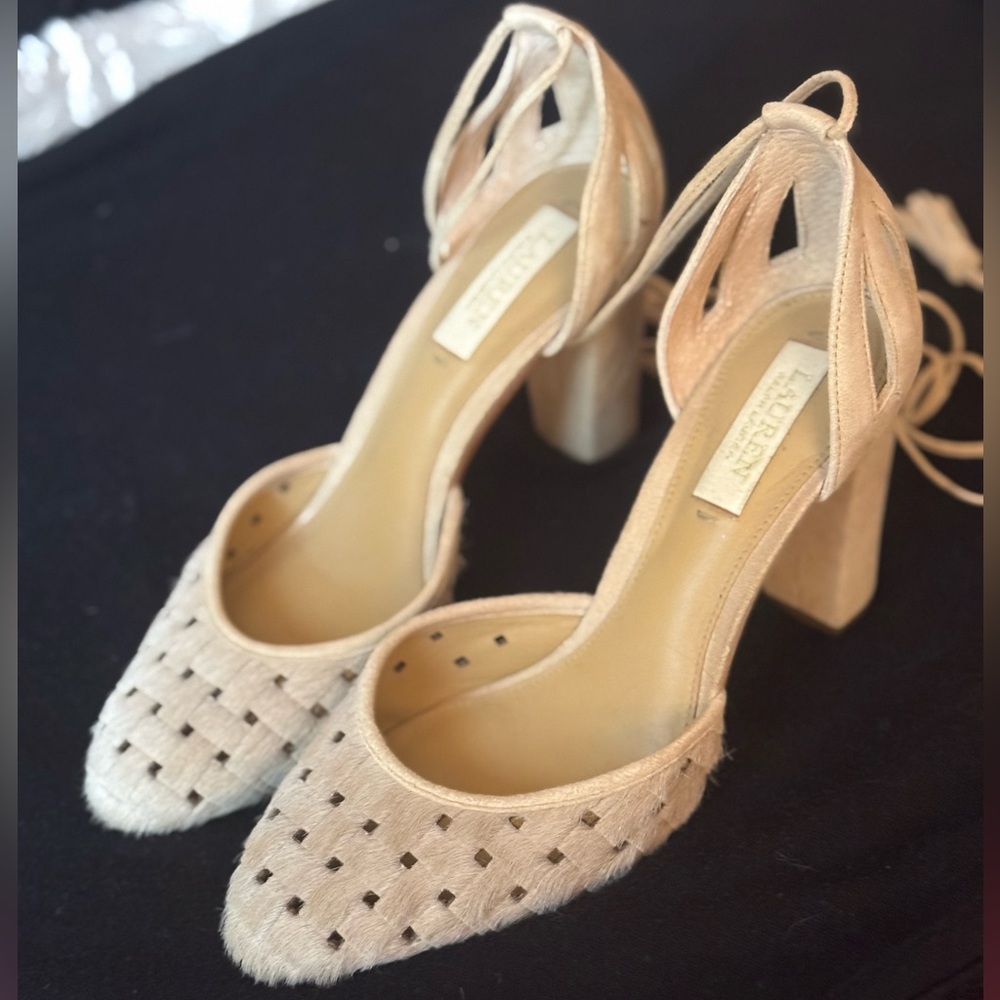 RALPH LAUREN size 8 suede khaki heels